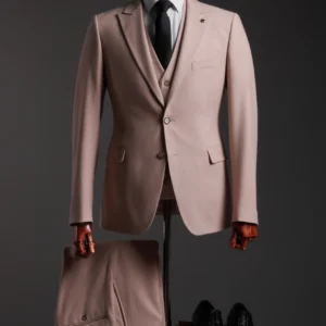 Элегантный бежевый костюм-тройка ELEGANT BEIGE SUIT