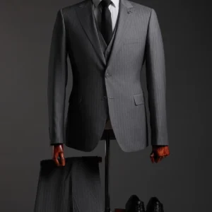 Элегантный серый костюм-тройка с тонкой полоской FORMAL STRIPE